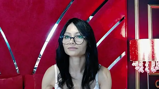 MayaLeey online show from 21, 7, 2026