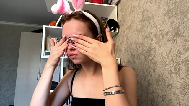 Mollybeans online show from 15, 7, 2026