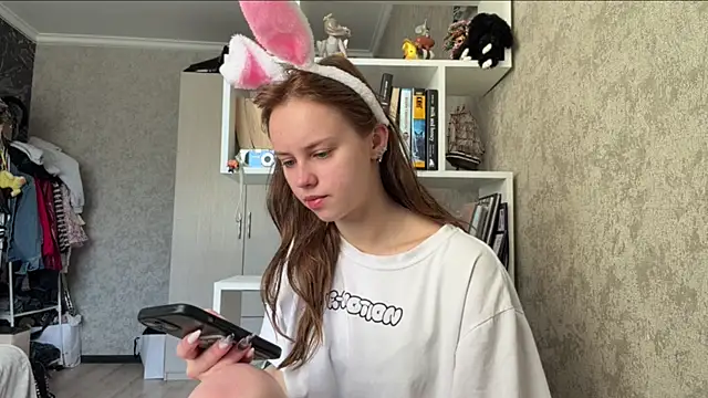 Mollybeans online show from 31, 7, 2026