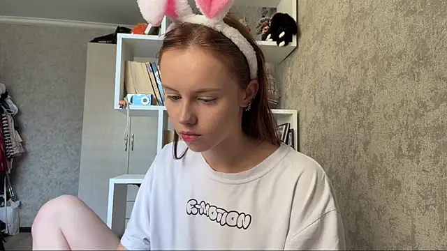 Mollybeans online show from 29, 7, 2026