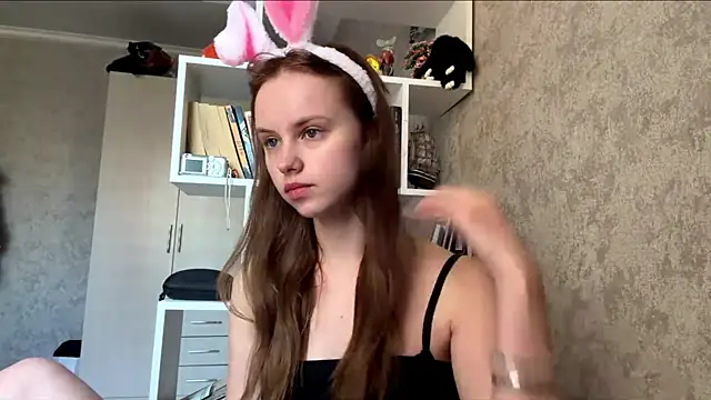 Mollybeans online show from 18, 7, 2026