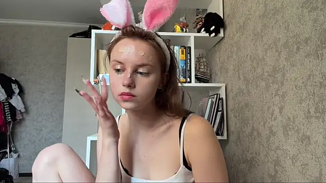 Mollybeans online show from 27, 7, 2026