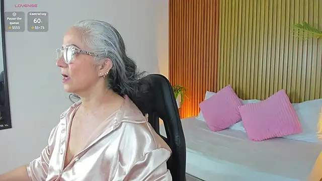 catalina villan online show from 18, 7, 2026