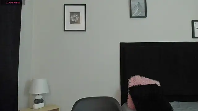Snapshot of Sara_B chatting on 12, 7, 2026 Sara B online show from 12, 7, 2026