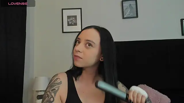 Snapshot of Sara_B chatting on 22, 6, 2026 Sara B online show from 22, 6, 2026