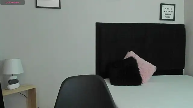 Snapshot of Sara_B chatting on 29, 6, 2026 Sara B online show from 29, 6, 2026