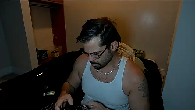 Snapshot of tiko823 chatting on 6, 8, 2026 tiko823 online show from 6, 8, 2026