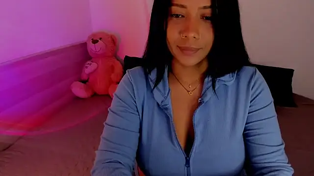 NicolePasqualott online show from 24, 11, 2025