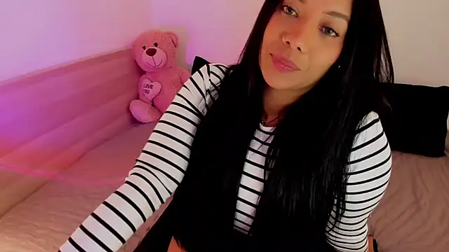 NicolePasqualott online show from 27, 11, 2025