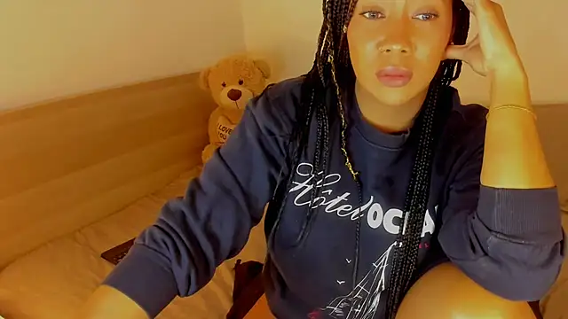 NicolePasqualott online show from 29, 10, 2025