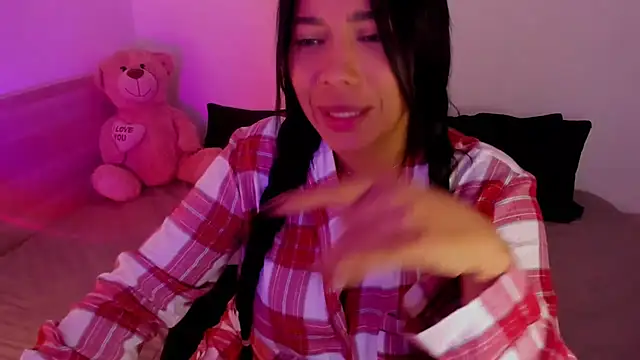 NicolePasqualott online show from 1, 12, 2025