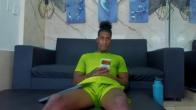 Snapshot of yulian23_ chatting on 21, 7, 2026 yulian23 online show from 21, 7, 2026