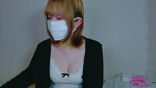 Snapshot of noeru_hi chatting on 6, 8, 2026 noeru hi online show from 6, 8, 2026