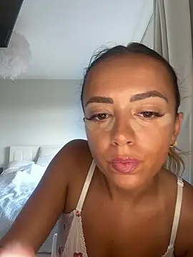Snapshot of Harrietbronzex chatting on 13, 7, 2026 Harrietbronzex online show from 13, 7, 2026