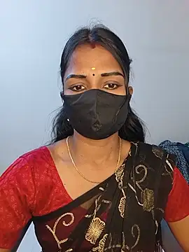 Snapshot of YALINITWO7_TAMIL chatting on 11, 7, 2026 YALINITWO7 TAMIL online show from 11, 7, 2026