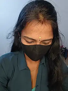 Snapshot of YALINITWO7_TAMIL chatting on 15, 7, 2026 YALINITWO7 TAMIL online show from 15, 7, 2026