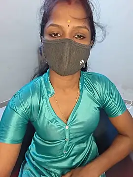 Snapshot of YALINITWO7_TAMIL chatting on 15, 6, 2026 YALINITWO7 TAMIL online show from 15, 6, 2026