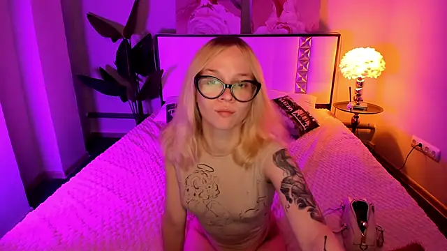Snapshot of Amely_18 chatting on 16, 6, 2026 Amely 18 online show from 16, 6, 2026