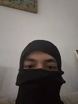 Snapshot of GIVENCHY_LVX chatting on 15, 6, 2026 GIVENCHY LVX online show from 15, 6, 2026