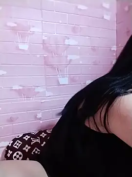 Snapshot of Lyh_sexy chatting on 15, 6, 2026 Lyh sexy online show from 15, 6, 2026