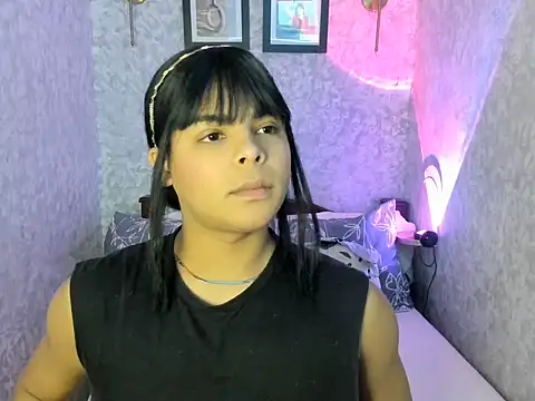 Snapshot of emily_rosue_ chatting on 22, 7, 2026 emily rosue online show from 22, 7, 2026