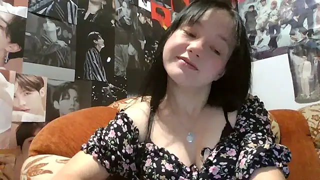 Snapshot of LittilePrincess chatting on 5, 7, 2026 LittilePrincess online show from 5, 7, 2026