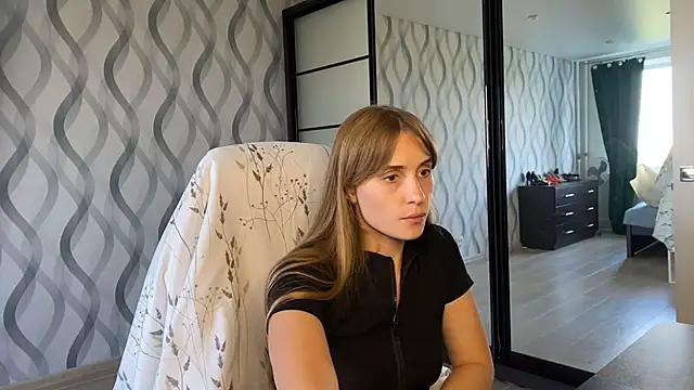 Snapshot of Miss_Luna_meow chatting on 14, 7, 2026 Miss Luna meow online show from 14, 7, 2026