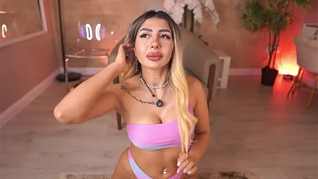 LucyyRosse online show from 27, 6, 2026