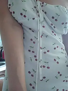 Snapshot of LoveVixen_LoveWolf chatting on 24, 6, 2026 LoveVixen LoveWolf online show from 24, 6, 2026