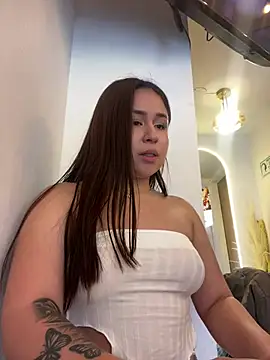 Snapshot of Im_emiliee chatting on 3, 7, 2026 Im emiliee online show from 3, 7, 2026