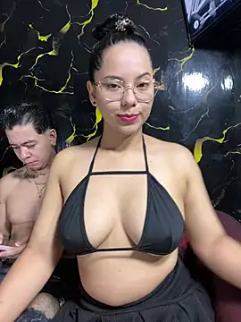 ColombianSexyCouple  online show from 19, 7, 2026