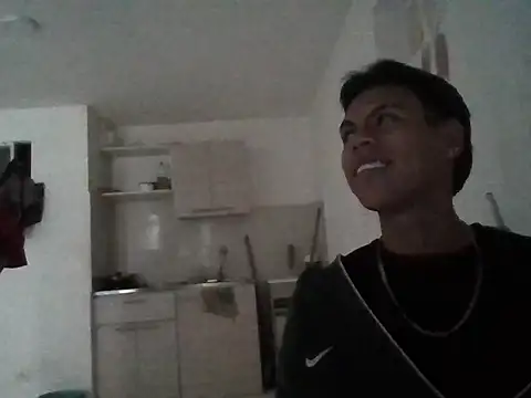 Snapshot of sebas_atractivo chatting on 15, 6, 2026 sebas atractivo online show from 15, 6, 2026