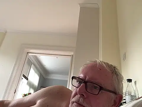 Snapshot of bigmannudist chatting on 29, 6, 2026 bigmannudist online show from 29, 6, 2026