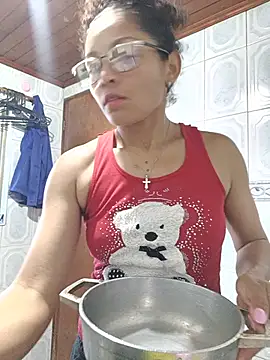 Snapshot of Estrella2001 chatting on 21, 6, 2026 Estrella2001 online show from 21, 6, 2026