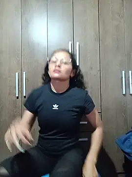 Snapshot of Estrella2001 chatting on 10, 7, 2026 Estrella2001 online show from 10, 7, 2026