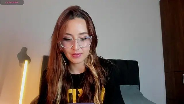 Snapshot of SweetCatii chatting on 19, 6, 2026 SweetCatii online show from 19, 6, 2026