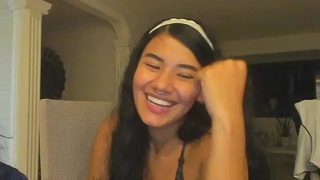Aurora UwU online show from 16, 6, 2026
