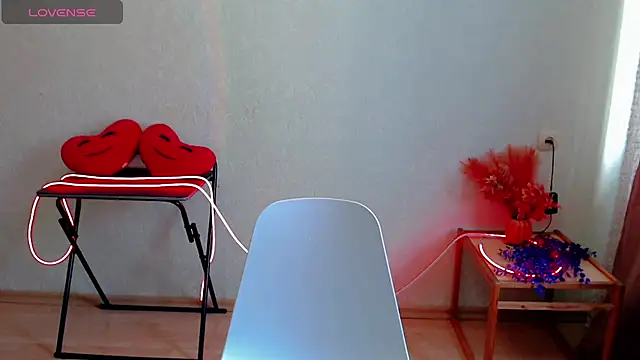 ElaraJons online show from 29, 7, 2026