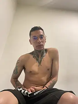 Snapshot of alejoggg1 chatting on 16, 6, 2026 alejoggg1 online show from 16, 6, 2026