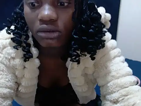 Snapshot of KinkyPetite18 chatting on 4, 7, 2026 KinkyPetite18 online show from 4, 7, 2026