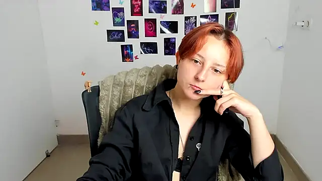 Snapshot of Dilara_Kiss_ chatting on 6, 7, 2026 Dilara Kiss online show from 6, 7, 2026