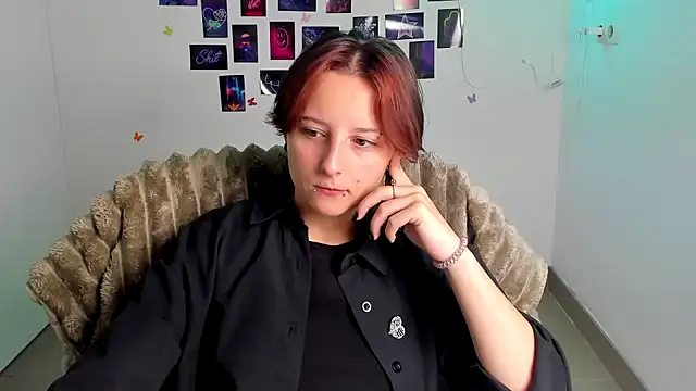 Snapshot of Dilara_Kiss_ chatting on 3, 8, 2026 Dilara Kiss online show from 3, 8, 2026