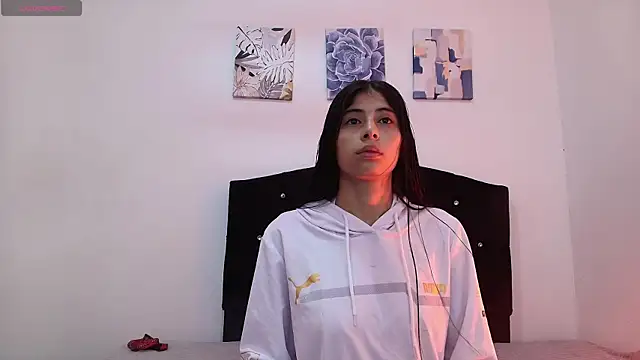 Dahlia  Vixen online show from 27, 7, 2026