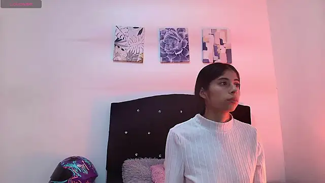 Dahlia  Vixen online show from 31, 7, 2026
