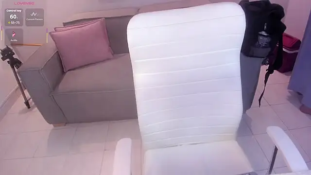 Snapshot of Nayla_Luxe chatting on 29, 7, 2026 Nayla Luxe online show from 29, 7, 2026