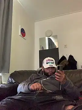 Snapshot of KeanuIsCrimi chatting on 24, 7, 2026 KeanuIsCrimi online show from 24, 7, 2026