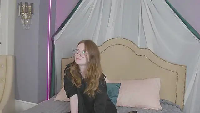 ClaireFlowers online show from 1, 8, 2026