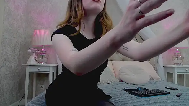 ClaireFlowers online show from 28, 6, 2026