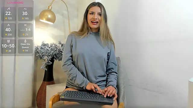 megan glow  online show from 30, 6, 2026