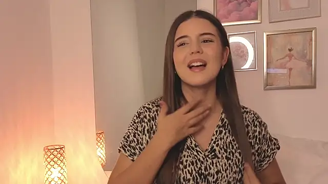 Snapshot of Isabellebotero chatting on 22, 6, 2026 Isabellebotero online show from 22, 6, 2026